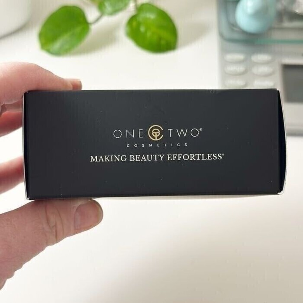 One Two Lash Magnetic Lashes BOLD ACCENT Black NEW - Picture 2 of 15